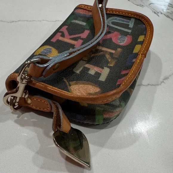 Dooney & Bourke Wristlet - Picture 5 of 13